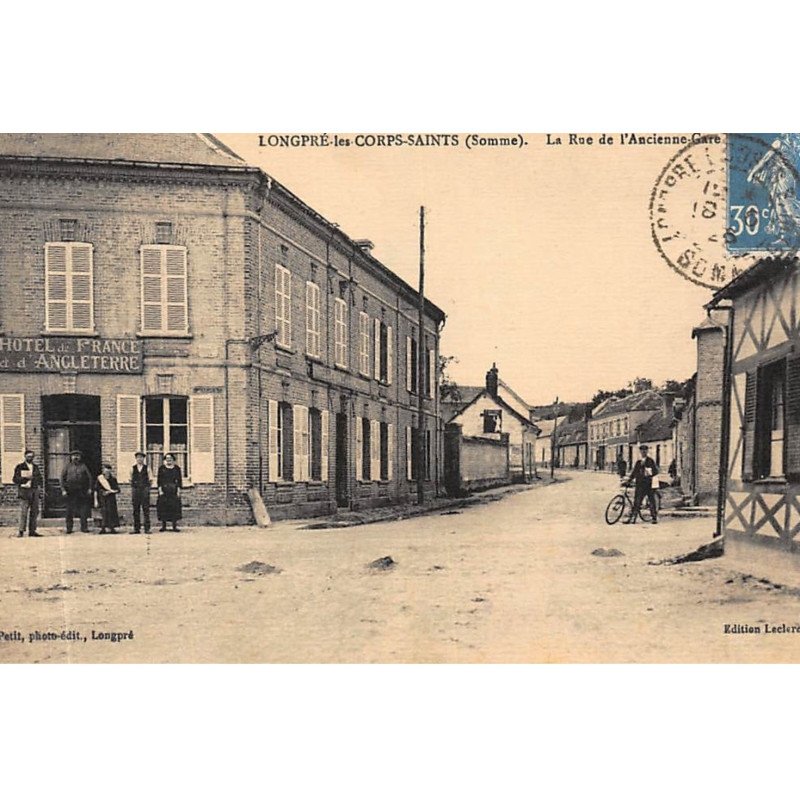 LONGPRE-les-CORPS-SAINTS : la rue de l'ancienne gare - tres bon etat