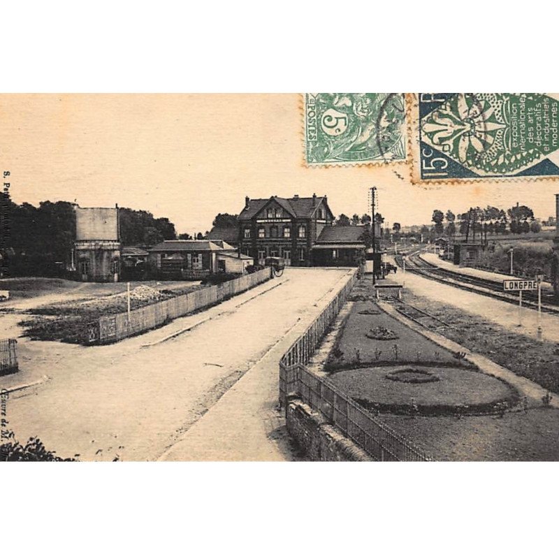 LONGPRE-les-CORPS-SAINTS : la gare - tres bon etat