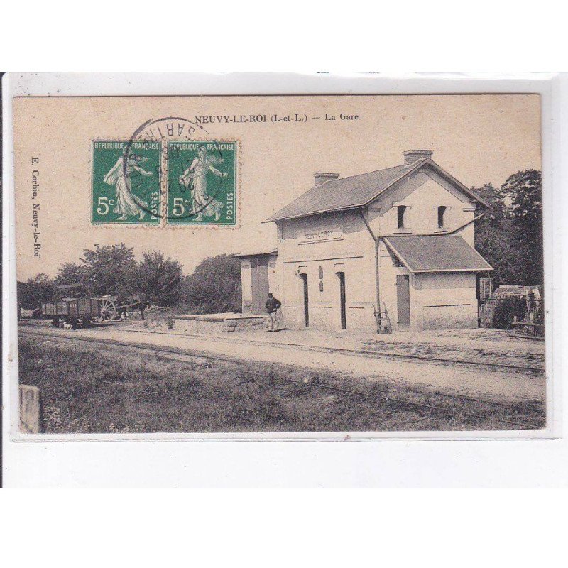 NEUVY-le-ROI: la gare - très bon état