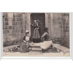 COUTUMES, MOEURS ET COSTUMES BRETONS : anciens costumes bretons - très bon état