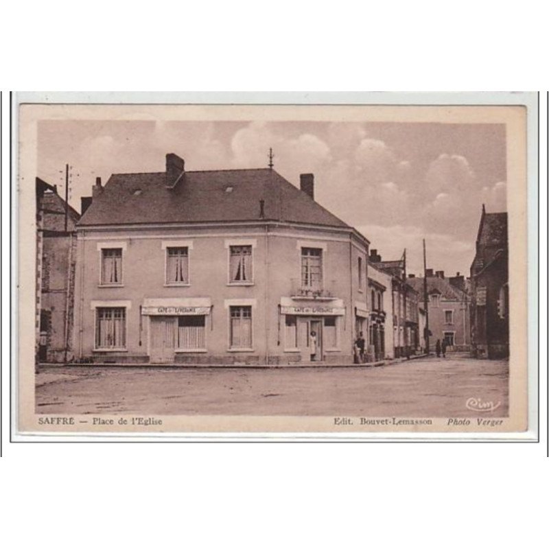 SAFFRE : place de l'église - très bon état