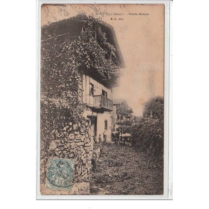 TYPE BASQUE : vieille maison - très bon état