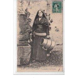 LES PYRENEES - TYPES - La première à la fontaine - très bon état