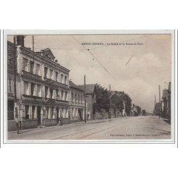 MESNIL-ESNARD - La mairie et la Route de Paris - très bon état