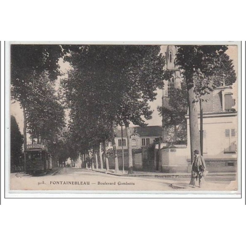 FONTAINEBLEAU : boulevard Gambetta - très bon état