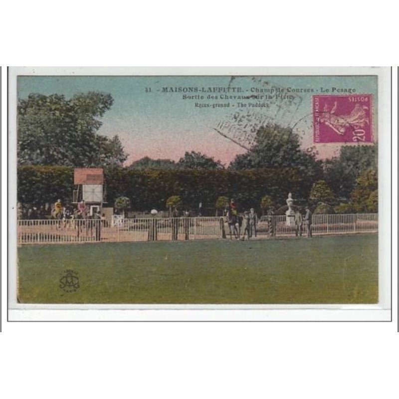 MAISONS-LAFFITE - Champ de courses - le pesage - sortie des chevaux sur la piste - très bon état