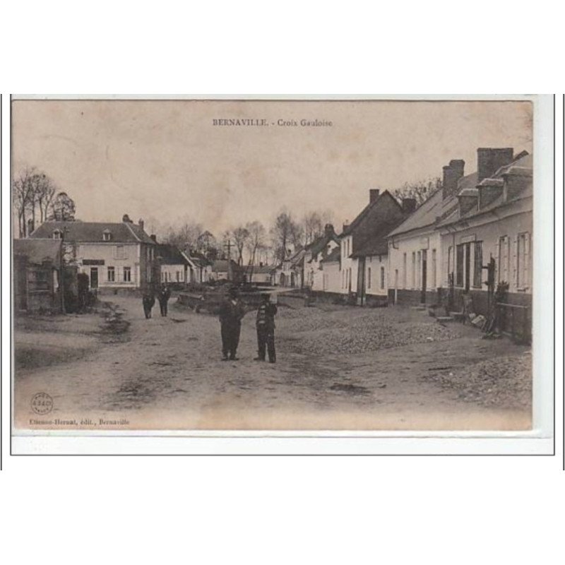 BERNAVILLE - Croix gauloise - très bon état