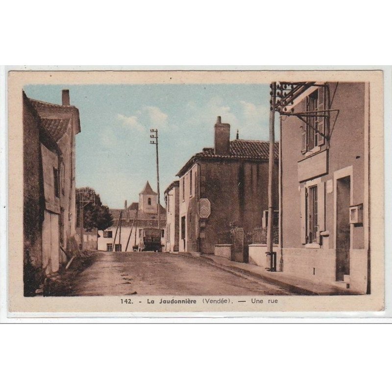 LA JAUDONNIERE : une rue - très bon état