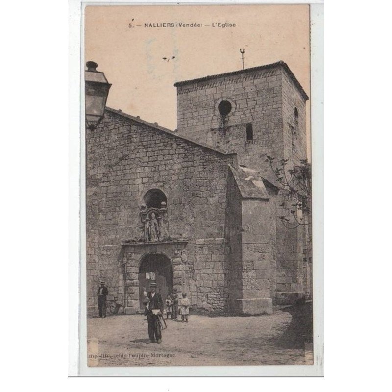 NALLIERS : l'église - très bon état