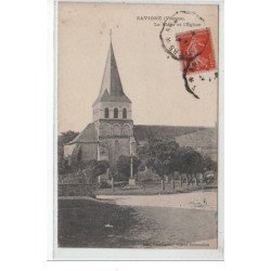 SAVIGNE : la place et l'église - très bon état