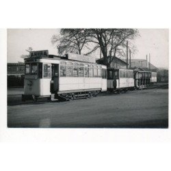 FONTAINEBLEAU : "photo environ 1950 format et papier CPA" tramway motrice 17,14 moutarde amora ripolin - tres bon etat