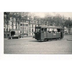 VERSAILLES : "photo environ 1950 format et papier CPA" tramway 10 avenue de st-cloud, voiture - tres bon etat