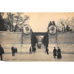 PARIS : cimetiere du pere lachaisen entrée principale - tres bon etat