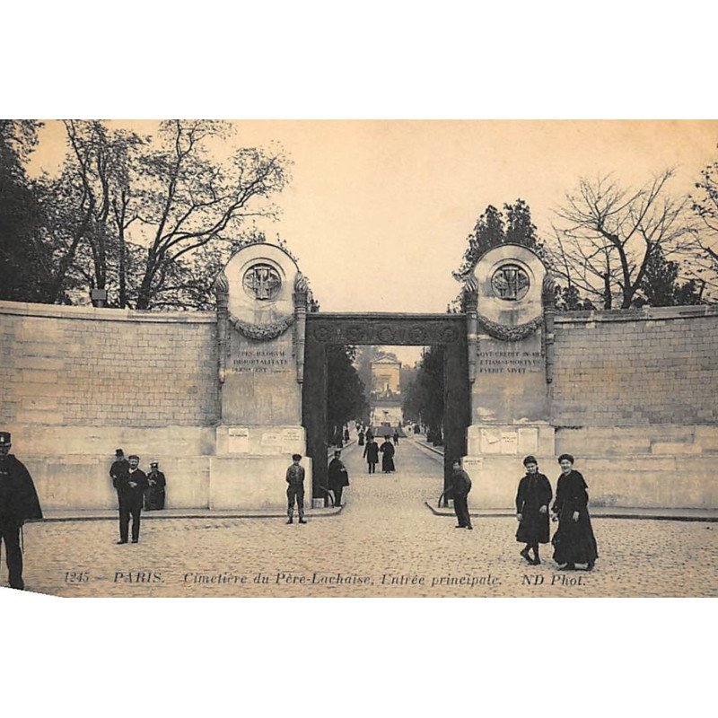 PARIS : cimetiere du pere lachaisen entrée principale - tres bon etat