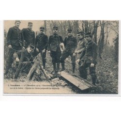 VENDOME : 1decembre1910 eboulement de montagne rue de la greve equipe du génie préparant les explosifs - tres bon etat