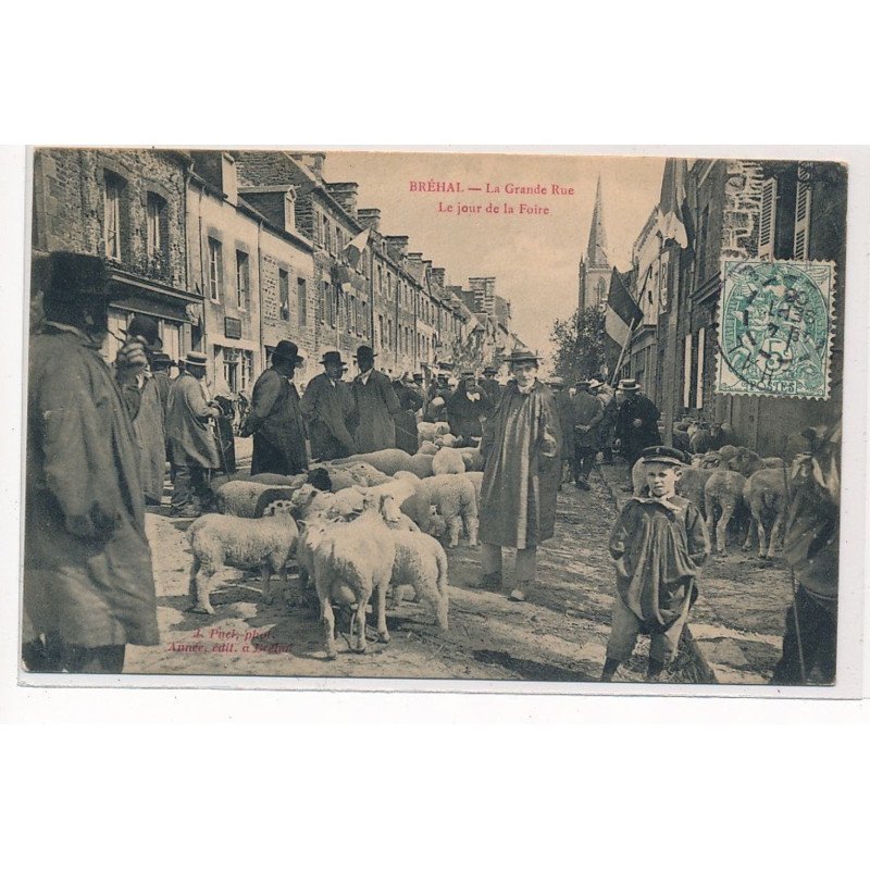 BREHAL : la grande rue, le jour de la foire - etat
