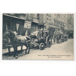 PARIS : une rue de paris à 4heures le matin ca porte bonheur - tres bon etat