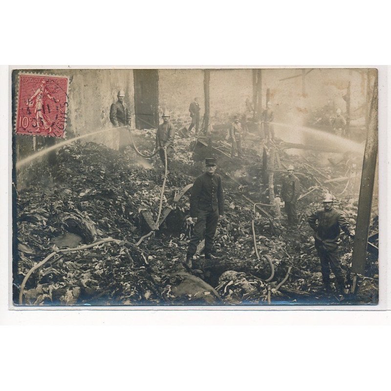 PARIS : pompiers, rue marcadet - tres bon etat