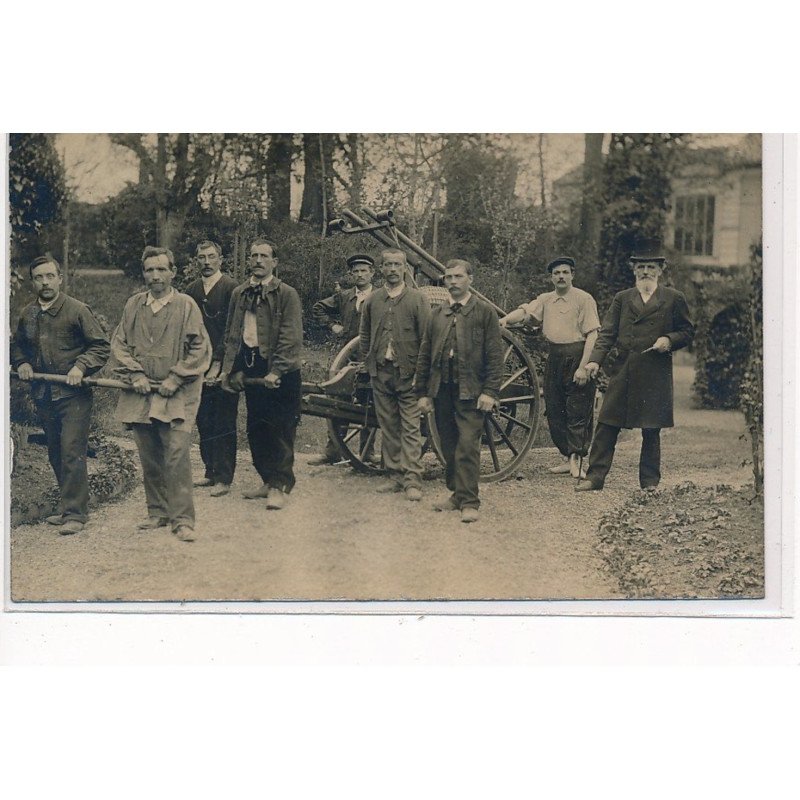 SAINT-LEU : pompier libres - tres bon etat