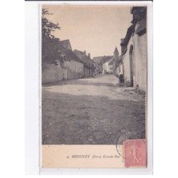 MENOTEY: grande rue - très bon état