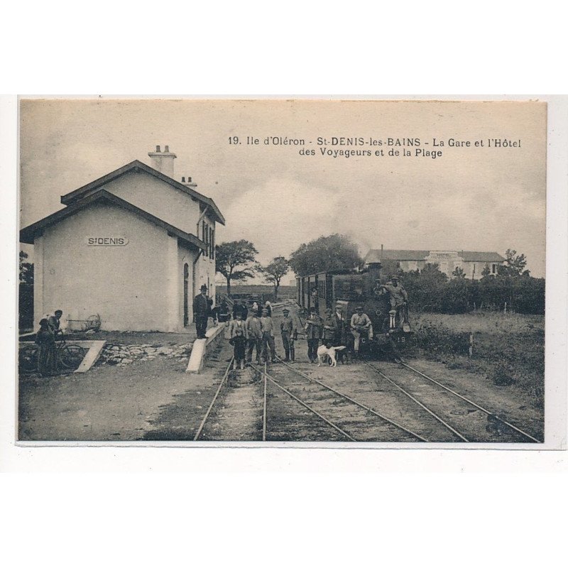 SAINT-DENIS-les-BAINS : la grare et l(hotel des voyageurs et de la plage - tres bon etat