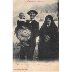 USTOU : famille de montagnards - tres bon etat