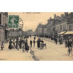 TROYES : rue voltaire - tres bon etat