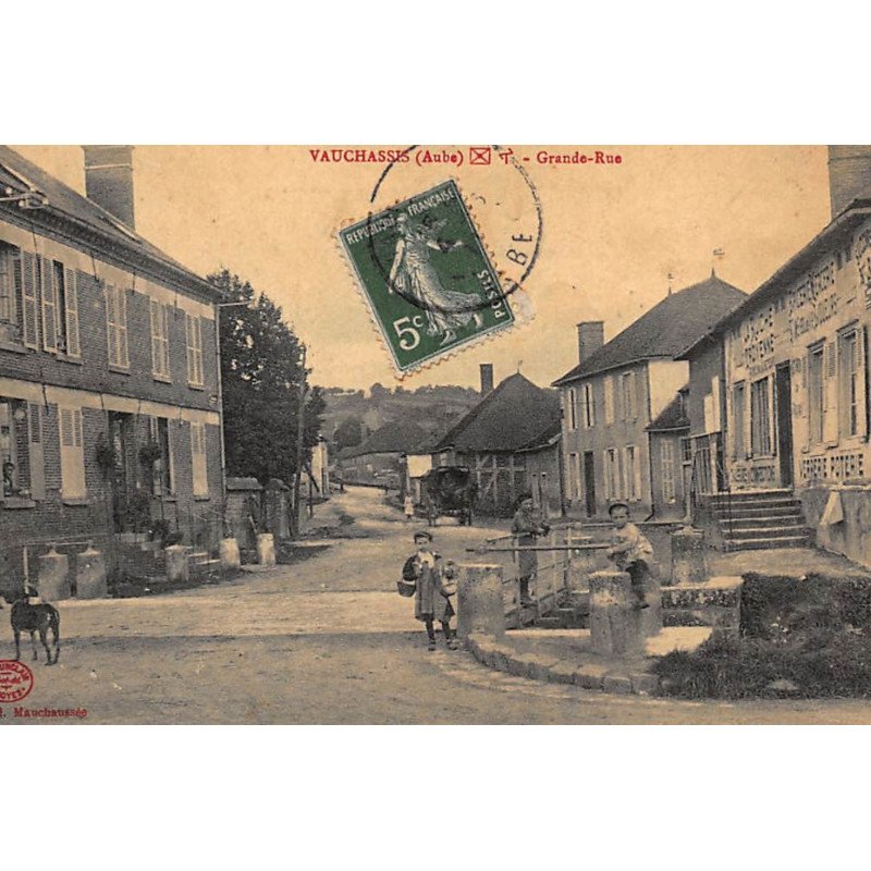 VAUCHASSIS : grande-rue - tres bon etat