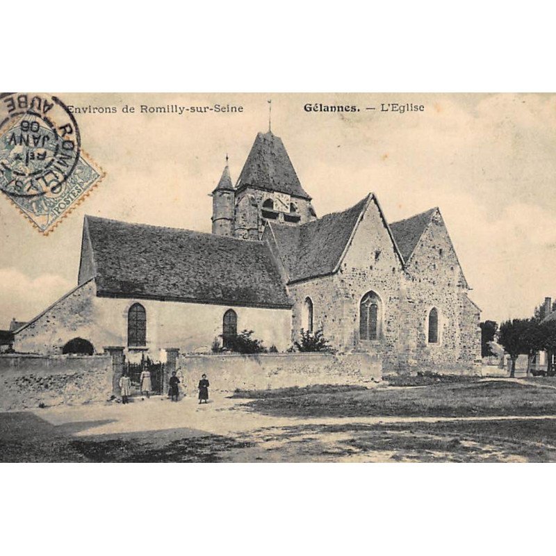 GELANNES : l'eglise - tres bon etat