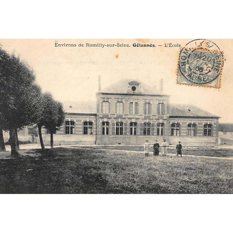 GELANNES : l'ecole - etat
