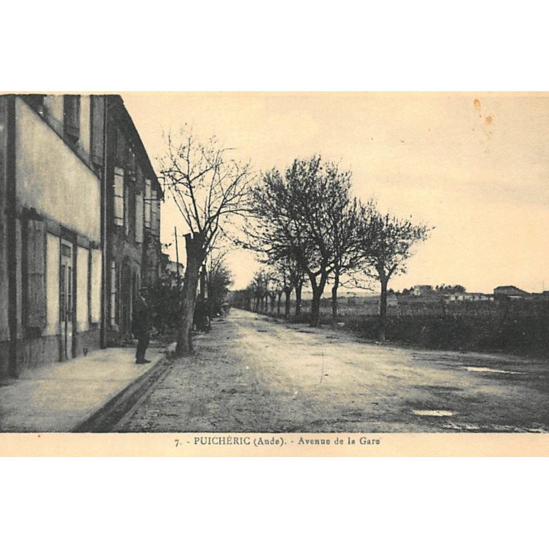 PUICHERIC : avenue de la gare - tres bon etat