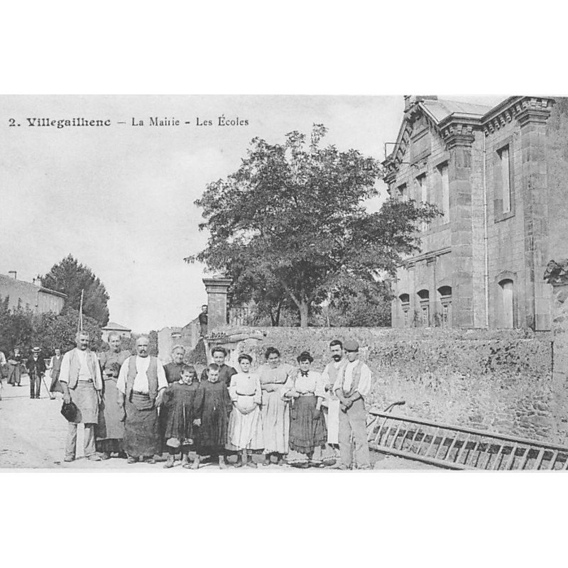 VILLEGAILHENC : la mairie, les ecoles - tres bon etat