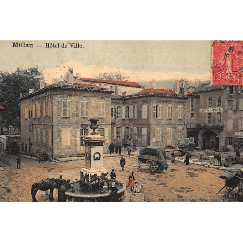 MILLAU : hotel de ville - tres bon etat