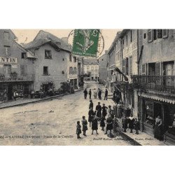 LAISSAC : place de la capelle - etat