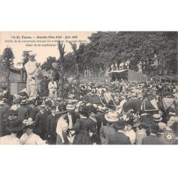TOURS - Grandes Fêtes d'Eté - Juin 1908 - Défilé de la Cavalcade devant les Tribunes du Corso Fleuri - très bon état