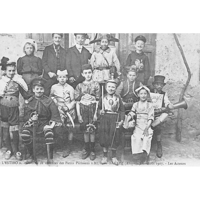 MUR-de-BARREZ : colonie de vacances des petits parisiens les acteurs - tres bon etat