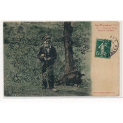 HAUTES PYRENEES : type de vieux berger pyreneen - tres bon etat