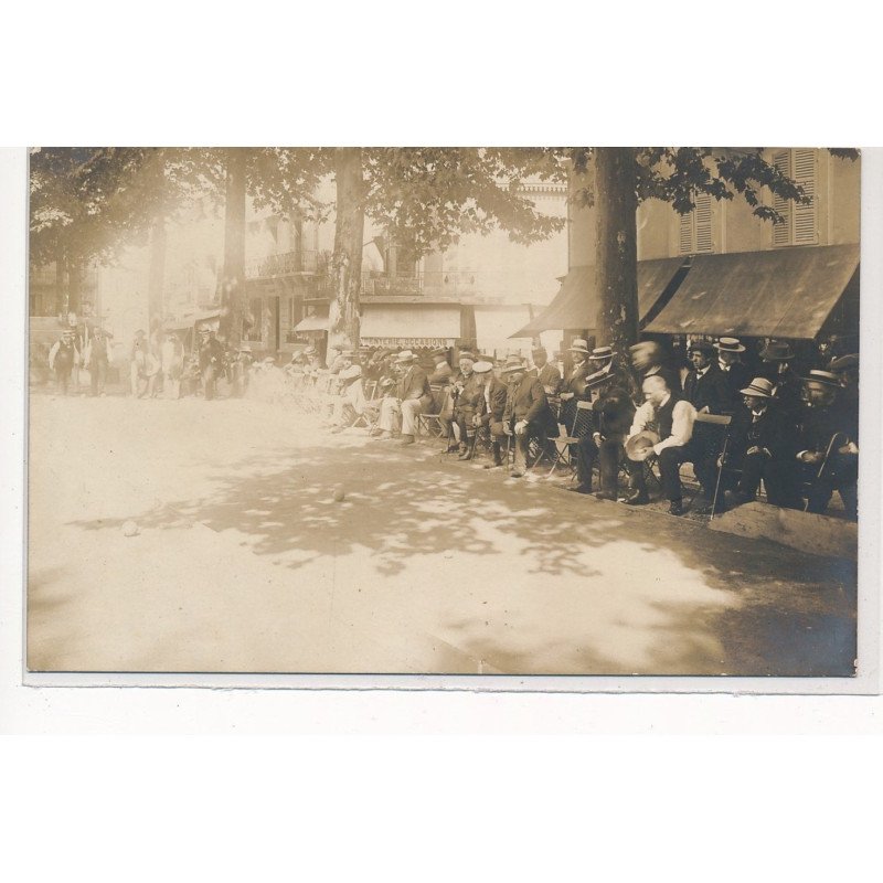 VICHY : jeu de boules, derville 96 bd. national, 8 avenue carnot - tres bon etat