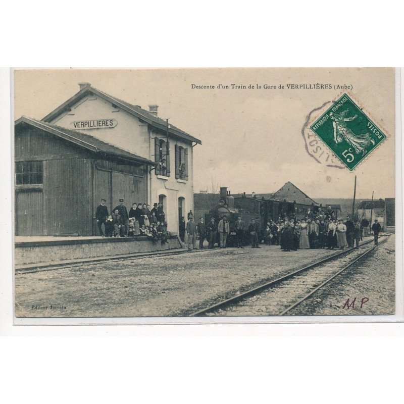 VERPILLIERES : descente d'un train de la gare - etat