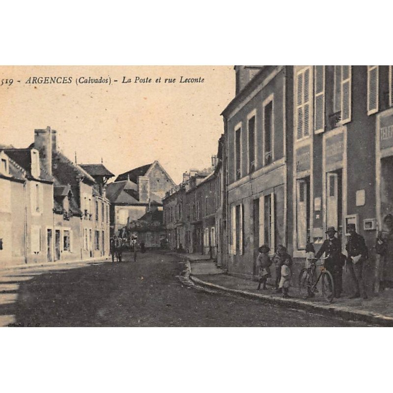 ARGENCES : la poste et rue leconte - tres bon etat