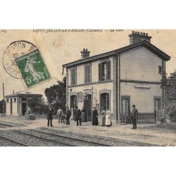 SAINT-JULIEN-le-FAUCON : la gare - tres bon etat