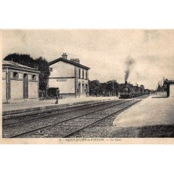 SAINT-JULIEN-le-FAUCON : la gare - tres bon etat