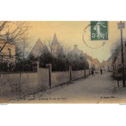 CROCY : le bourg (route de trun) toillée - tres bon etat