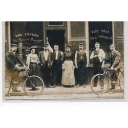 CARTE PHOTO A LOCALISER : paris(?) absinthe suisse, vins liqueurs vrai marque de bourgogne, cyclistes - tres bon etat