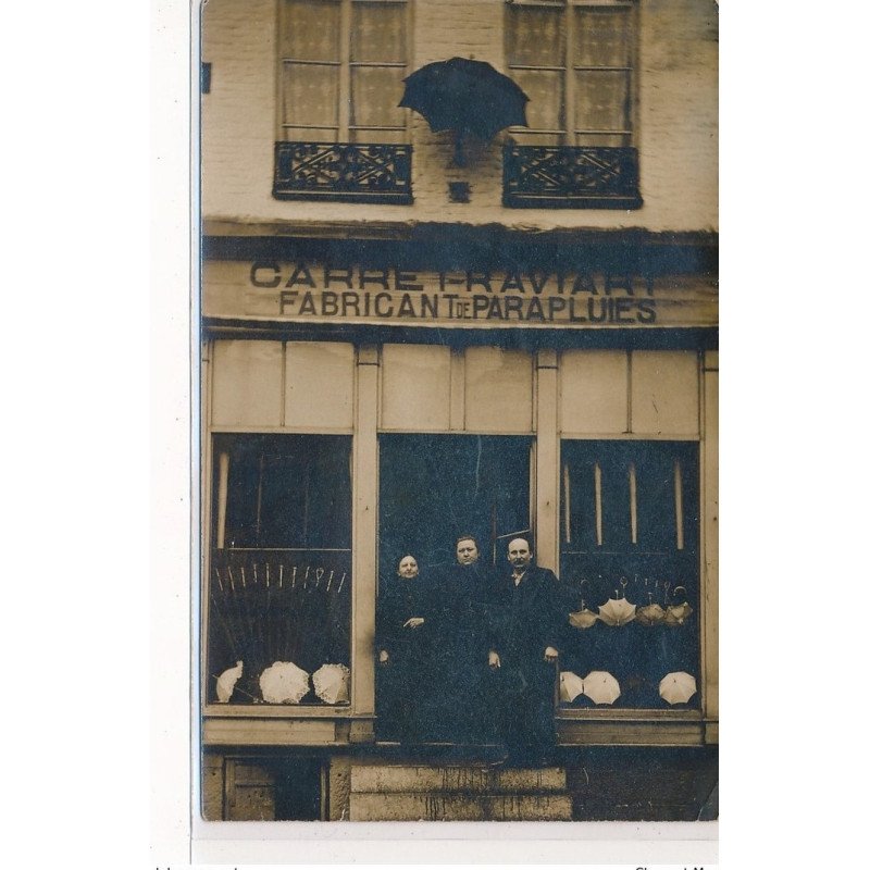 CARTE PHOTO A LOCALISER : carret raviart paris(?) fabricant de parapluie - tres bon etat