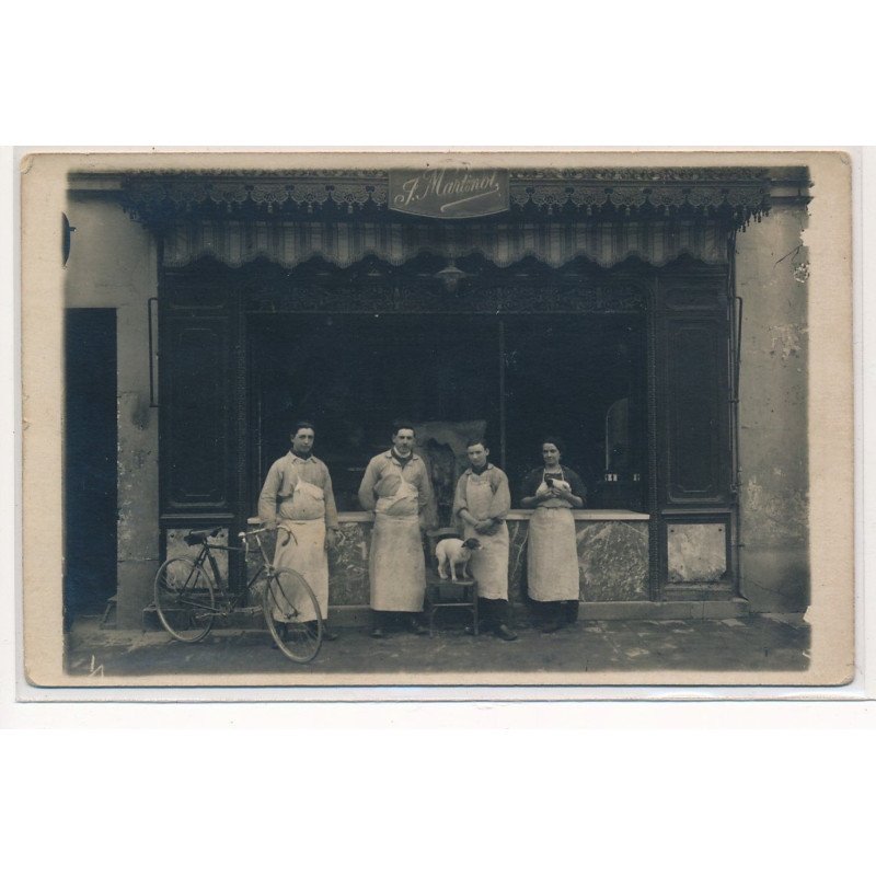 CARTE PHOTO A LOCALISER : paris(?) boucherie martinet - tres bon etat