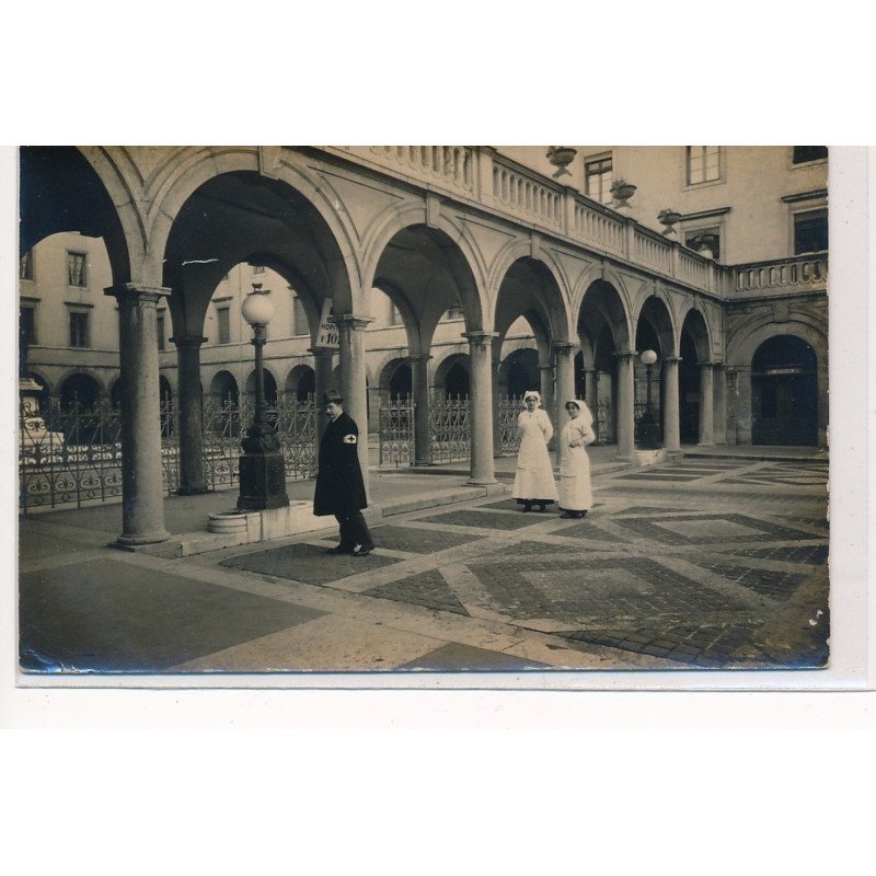 CARTE PHOTO A LOCALISER : lyon(?) hopital auxilliaire, union des femmes de france - tres bon etat