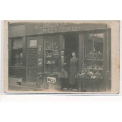 CARTE PHOTO A LOCALISER : paris(?) alimentation fruits et primeurs, magasin - etat