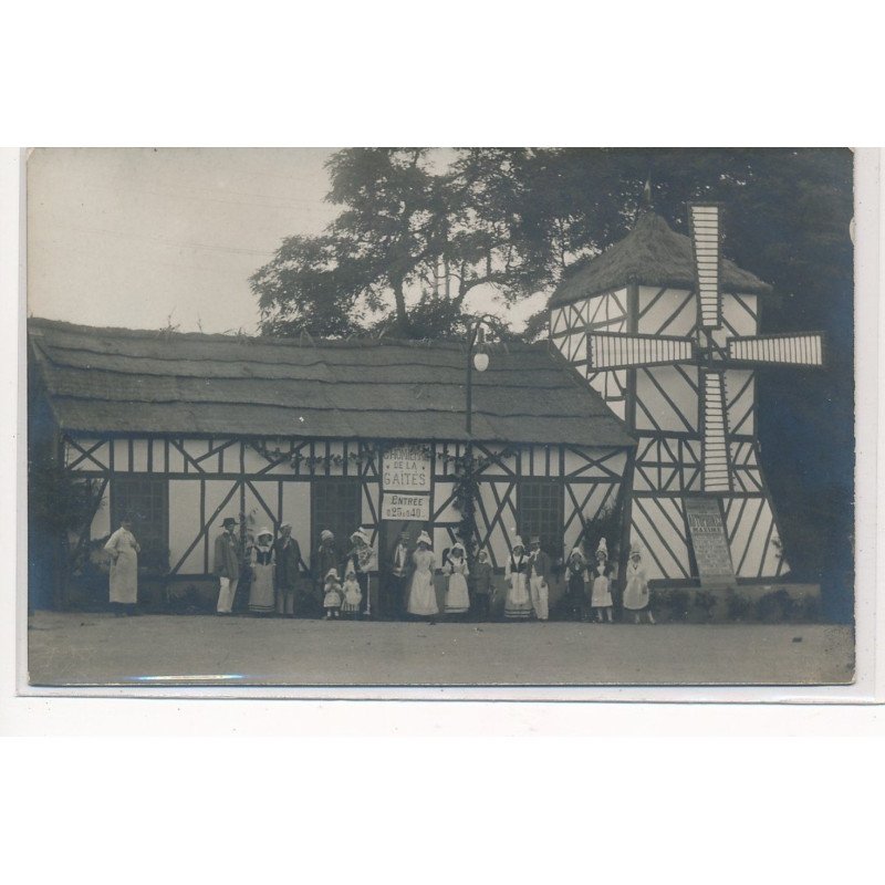 CARTE PHOTO A LOCALISER : normandie(?), moulin à vent, chomieres de la gaités - tres bon etat