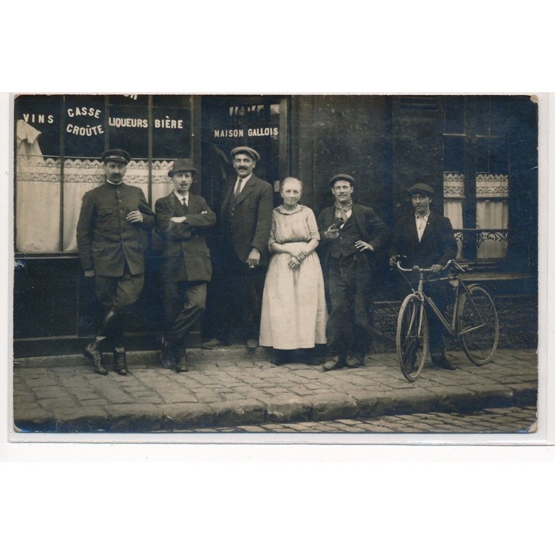 CARTE PHOTO A LOCALISER : paris(?), vins casse croute, liqueurs biere, maison gallois - tres bon etat